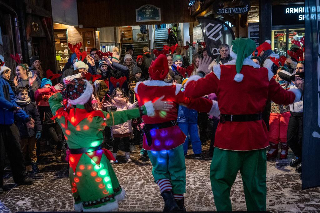 Séance photos avec le Père Noël et maquillage... Le 23 déc 2024