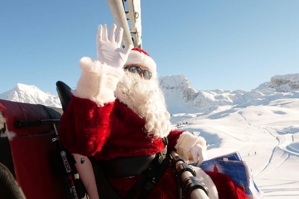 La Tournée du Père Noël Le 25 déc 2024