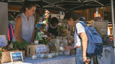 Marché artisanal & braderie des commerçants_Champagny-en-Vanoise